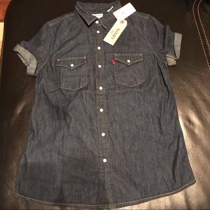 NWT Levi's jean shirt Sz Small